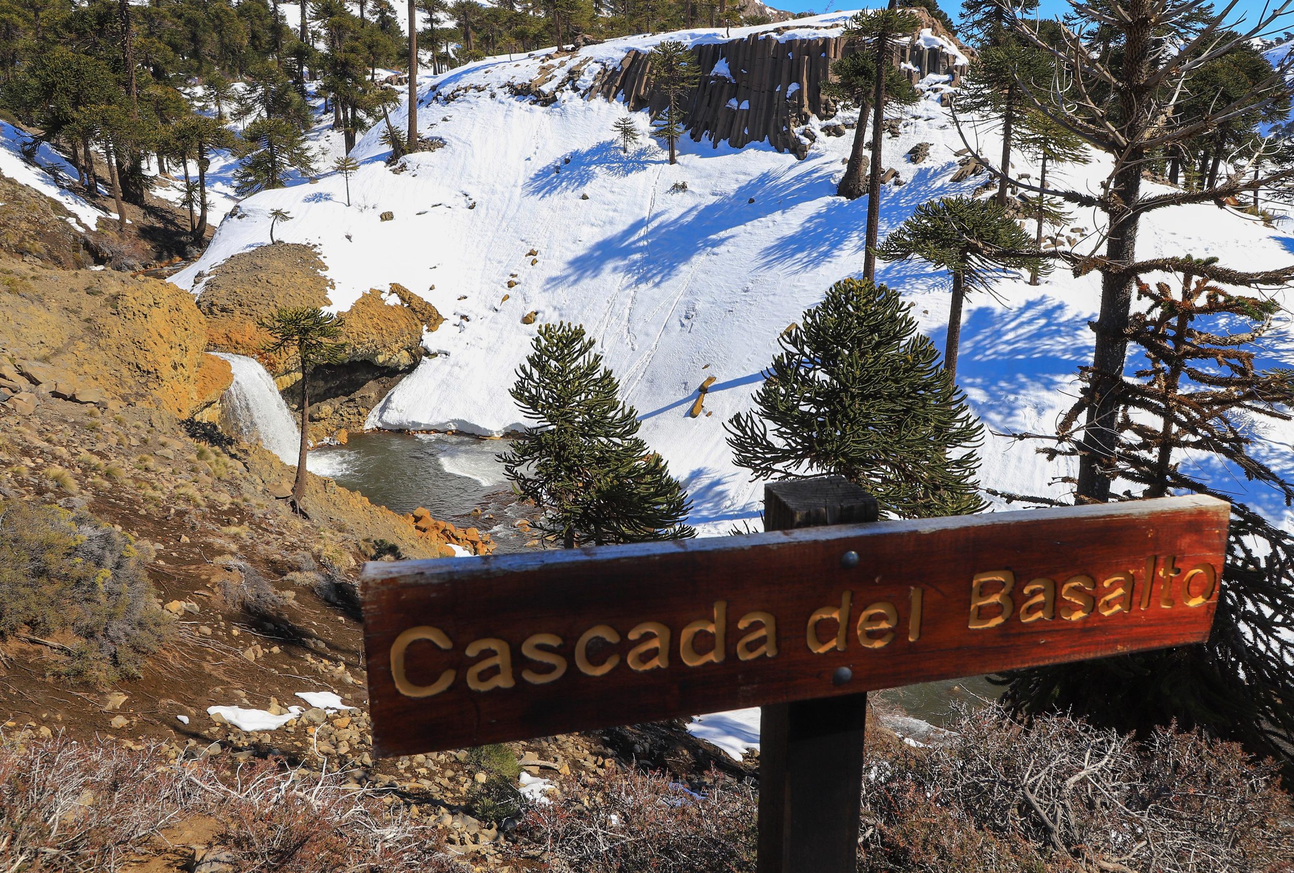 Caviahue cascada del basalto